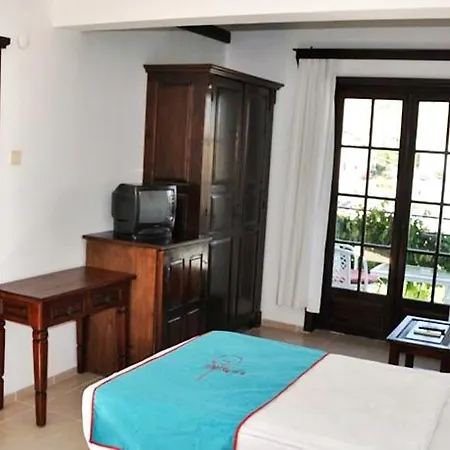 Sunny Garden Nilufer Hotel 3*