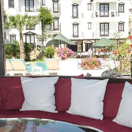 Sunny Garden Nilufer Hotel Turgutreis