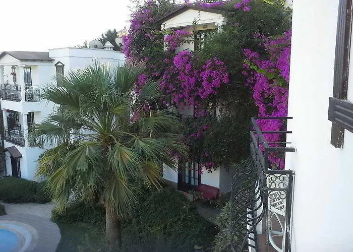 Sunny Garden Nilufer 酒店